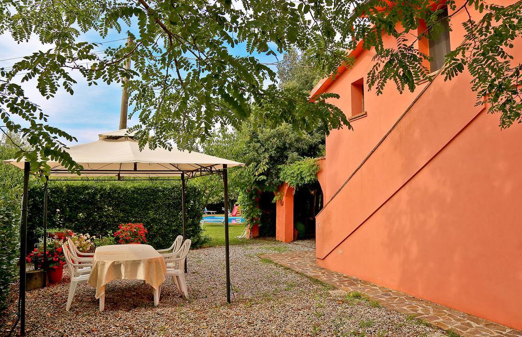 Podere Lo Stringaio Fauglia الغرفة الصورة